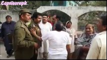 Police Gunda Gardi In sialkot Sadar Thana Little Kid Very Badly Treat