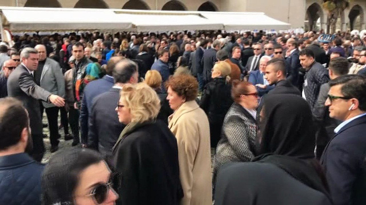 Uçak kazasında hayatını kaybeden Zeynep Coşkun son yolculuğuna uğurlandı