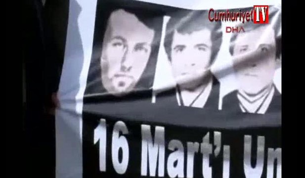 16 Mart 1978'de öldürülen 7 öğrenci İstanbul Üniversitesi Eczacılık Fakültesi önünde anıldı