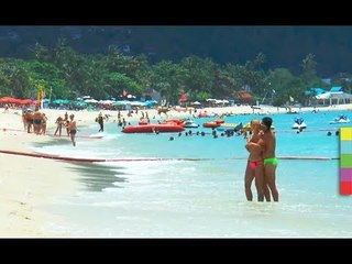 เกาะสมุยสุดคึกคัก นทท.ไทย - เทศ แห่เที่ยวสนุกสนาน