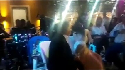 Η Θεά Πάολα τραγουδάει ΄΄Δίχως εσένα΄΄ στον γάμο του μαέστρου της !!!