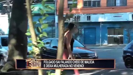 Gata takes to the streets with the butt on display and arranges trouble with the woman...