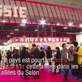 Au Salon du livre, Macron boycotte la Russie