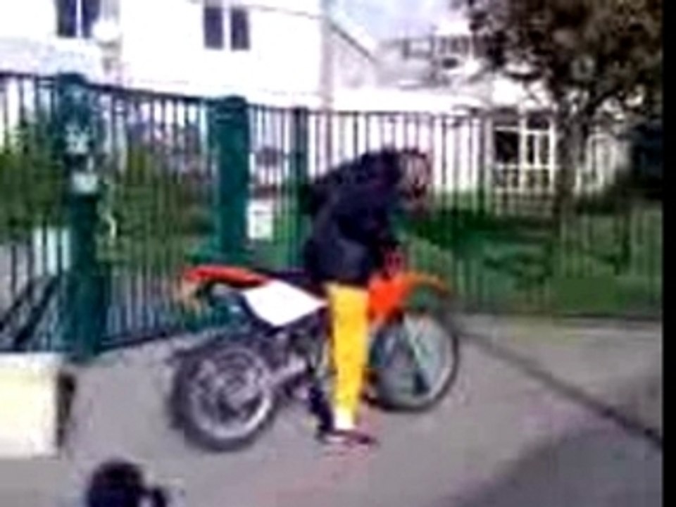 moi burn avec mon 125cc 1