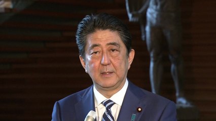 '날개없는 추락' 아베...개헌·3연임에도 먹구름 / YTN