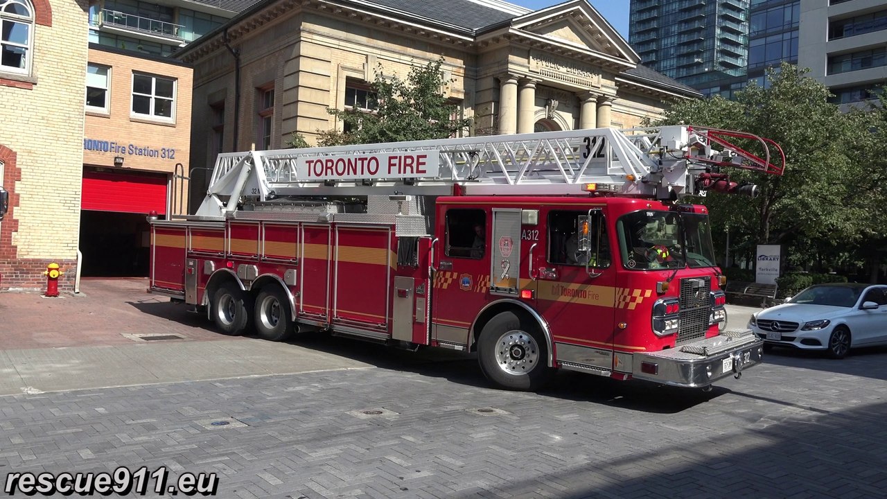 Aerial 312 + Pump 312 + Chief 31 Toronto Fire Services