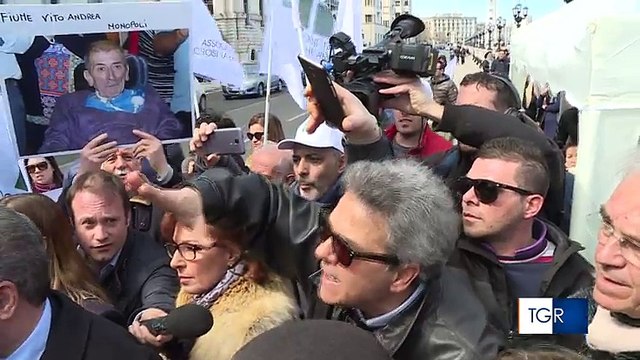 Bari: disabili assediano sede Regione Puglia e ottengono gli assegni di cura bloccati da 8 mesi