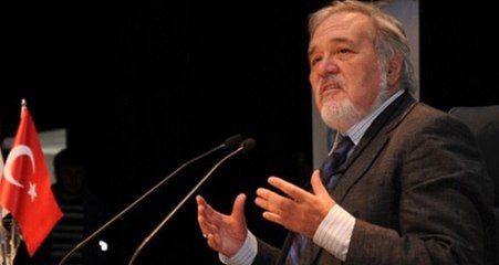 Ünlü Tarihçi Ortaylı, İstiklal Marşı Anmasında Konuştu: Türkler Çok Eğitimli Cahil Bir Millettir