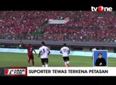 Penonton Padamkan Petasan yang Tewaskan Suporter Timnas