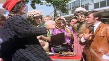Monty Python's Flying Circus S01E01 Whither Canada