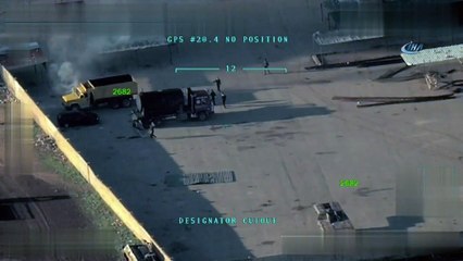 - Teröristler Afrin şehir merkezinde araçları yakıyor