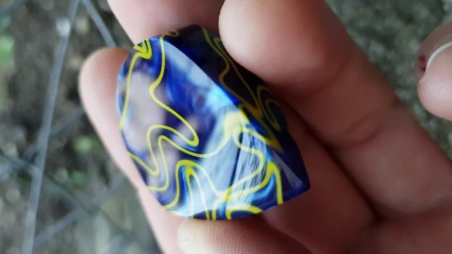 Limited edition Hufschmid 'Lully Anvil' plectrums !