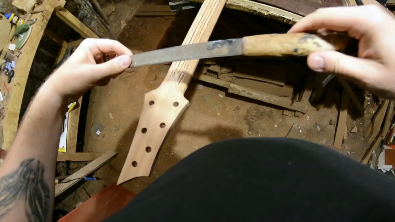 Hufschmid guitars - some guitar building moments !