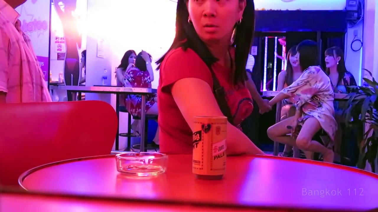 Ladyboy Bar Soi Cowboy  Bangkok 2015 HD