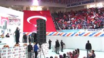 Cumhurbaşkanı Erdoğan: 'PKK'nın gençlerinin elinde silah var, bizim gençlerimizin elinde bilgisayar var' - DİYARBAKIR