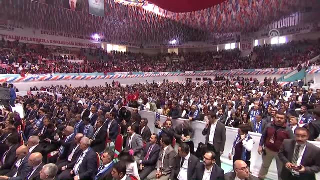 Cumhurbaşkanı Erdoğan: "Pkk'nın Gençlerinin Elinde Silah Var, Bizim Gençlerimizin Elinde Bilgisayar...