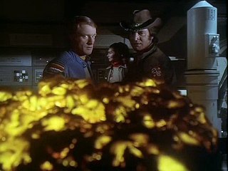 Space 1999 S02 E09 All That Glisters