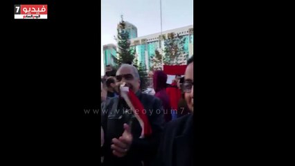 توافد أبناء الجالية المصرية على سفارة مصر بكازاخستان