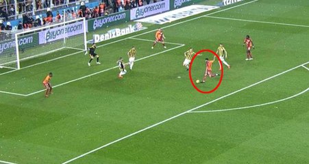 Galatasaray'ın Resmi Twitter Hesabı, Kaçan Gol Sonrası Çıldırdı: İnanılmaz