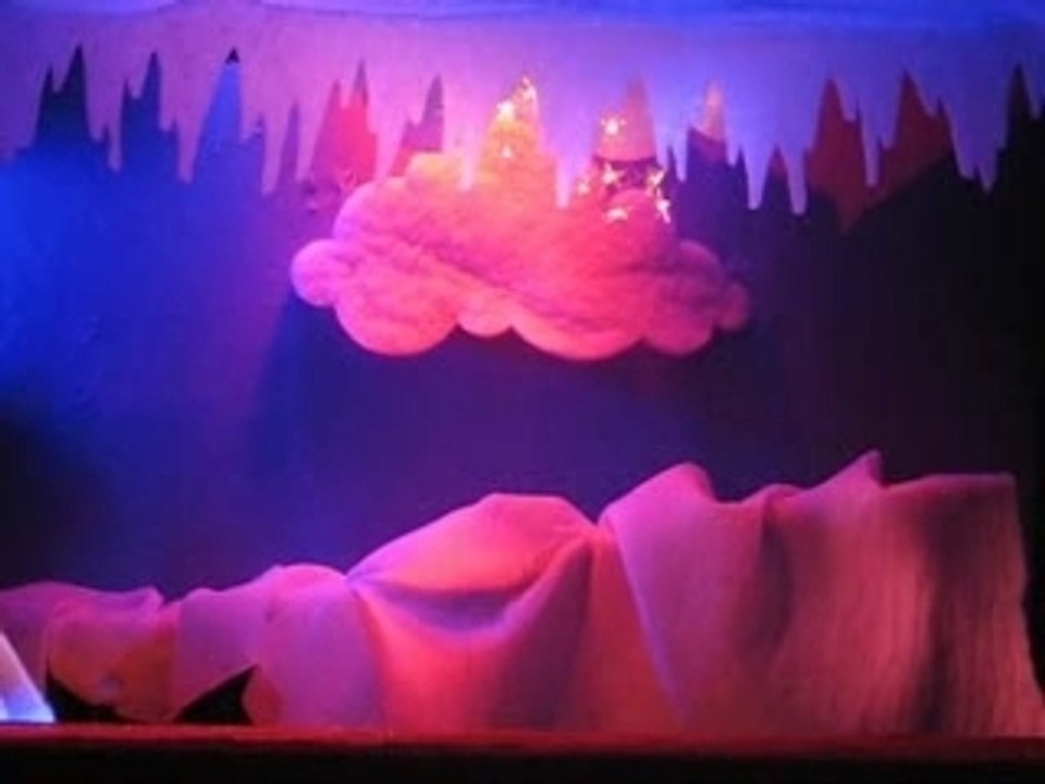 LE MONDE ENCHANTE DU PERE NOEL_0002