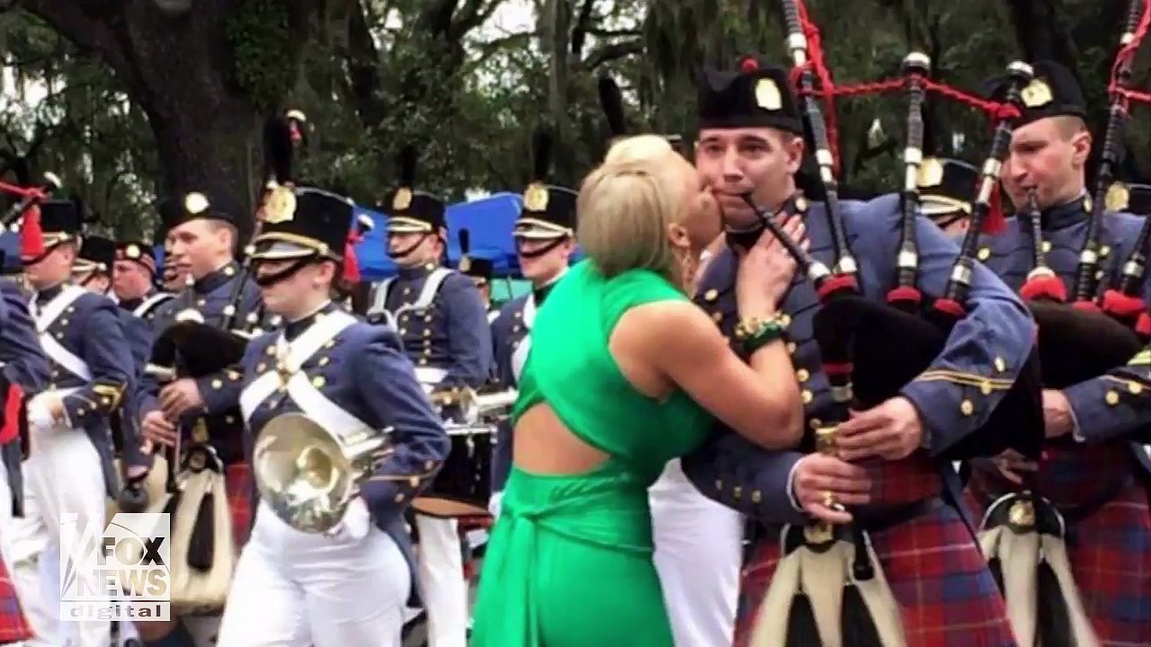 Army says no to smooches for soldiers