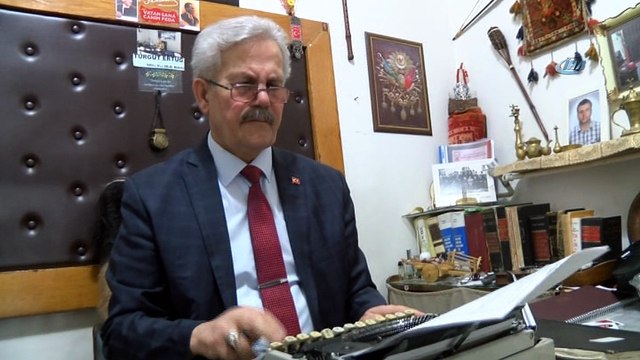 Yarım asırlık arzuhalci teknolojiye direniyor