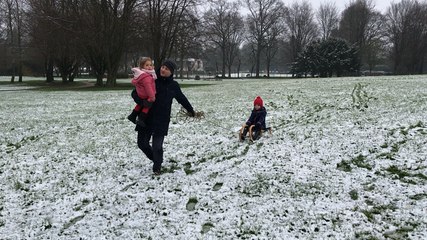 Châteaubourg se réveille sous la neige