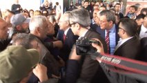 CHP Genel Başkanı Kemal Kılıçdaroğlu, Adana Havalimanı'nda yoğun ilgiyle karşılandı