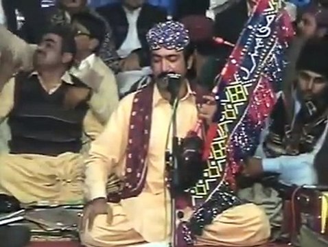 Ghulam Hussain Umrani | Ajrak warhe kulhan te aeen Sindhi topi paye sabhajhra O sindhi tokkhe salam ahe