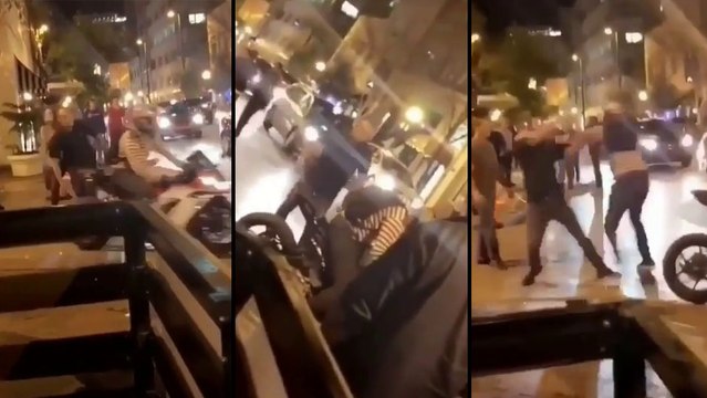 Un motard met 2 hommes bourrés KO