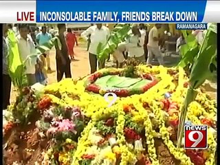 NEWS9: Ramanagara, inconsolable family of SI Jagadish