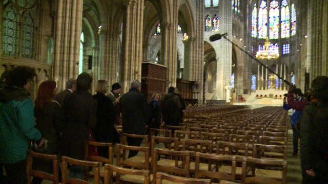 Basilique Saint-Denis: lancement du remontage de la flèche