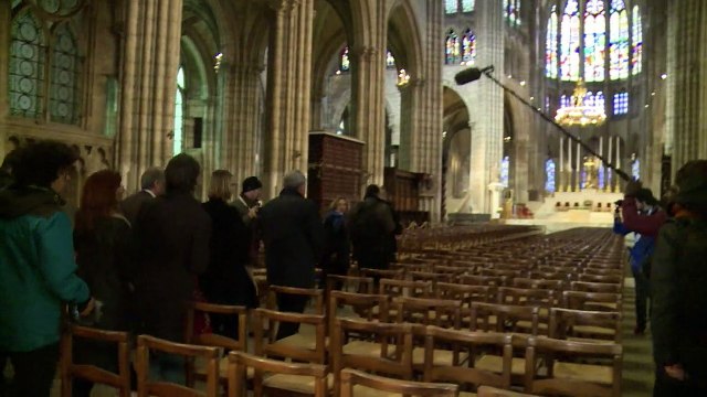 Basilique Saint-Denis: lancement du remontage de la flèche