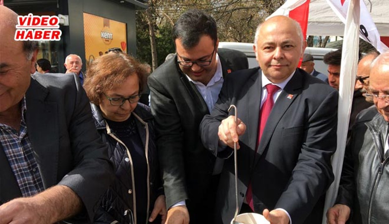 (18 Mart 2018) CHP KOCASİNAN VE MELİKGAZİ TEŞKİLATLARI VATANDAŞA HOŞAF DAĞITTI