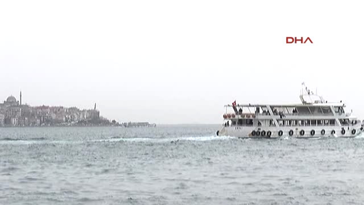 Güzel Havayı Fırsat Bilenler Sahillere Akın Etti