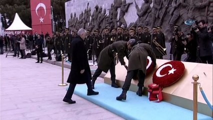 Şehitler Abidesinde tören düzenlendi