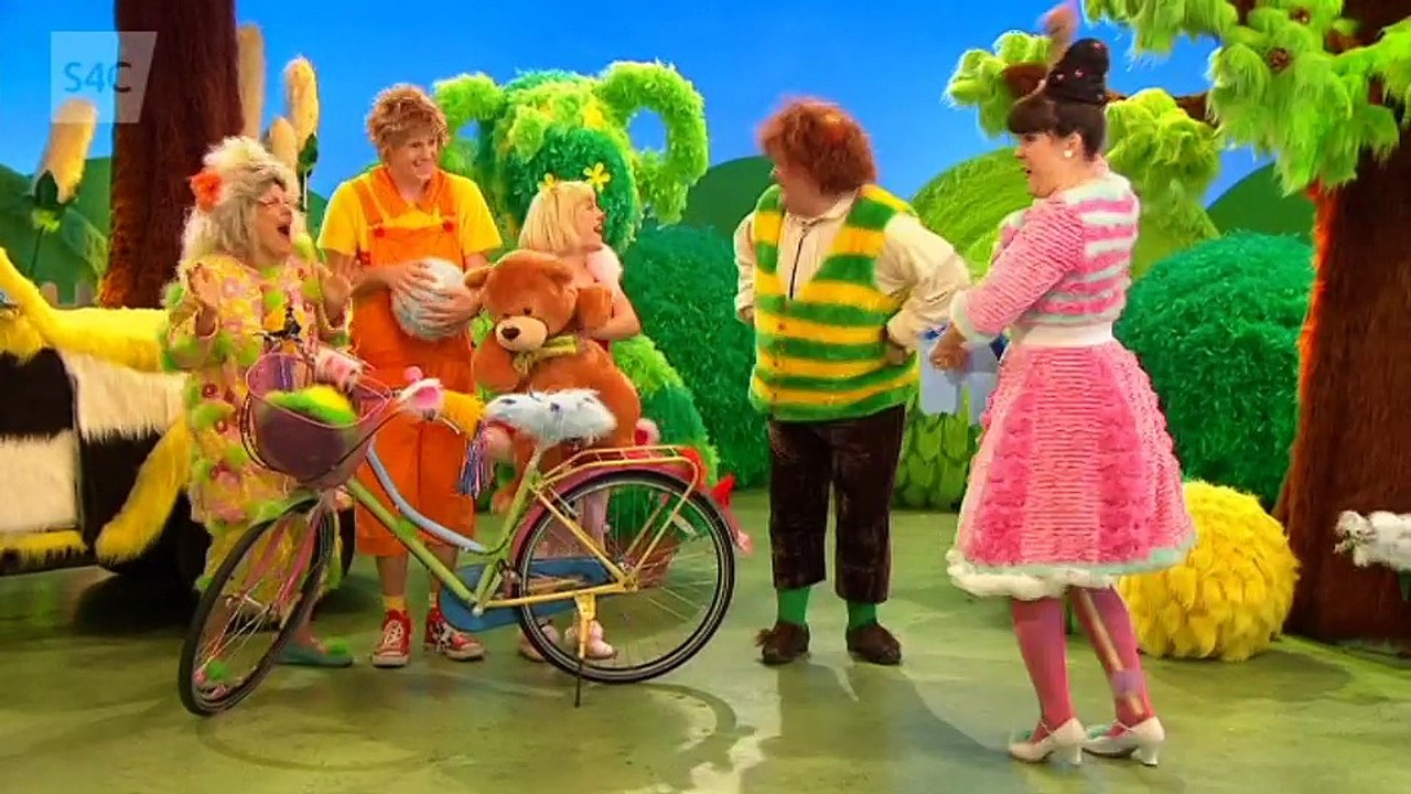 Bla Bla Blewog.s01e01.Y Diwrnod y Cafodd y Bla Bla