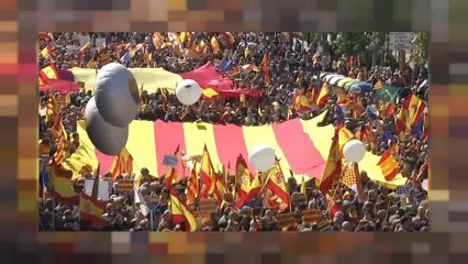 Multitudinaria marcha en Barcelona contra la independencia de Cataluña