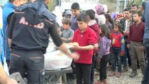Suriye Terörden Arındırılan Mahmudiye'deki Sivillere Yardım Eli