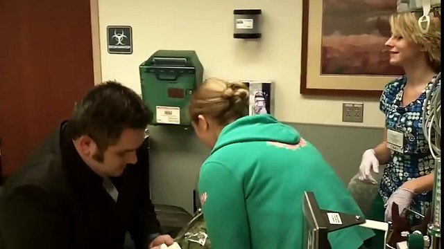 Blessé à l'hôpital ? Demande en mariage surprise !