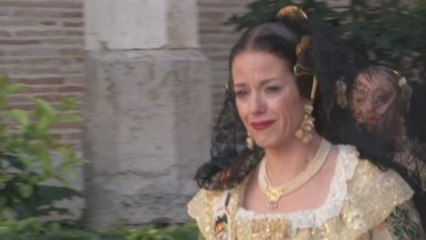 Miles de personas gozan de Fallas valencianas antes de arder en fin de fiesta