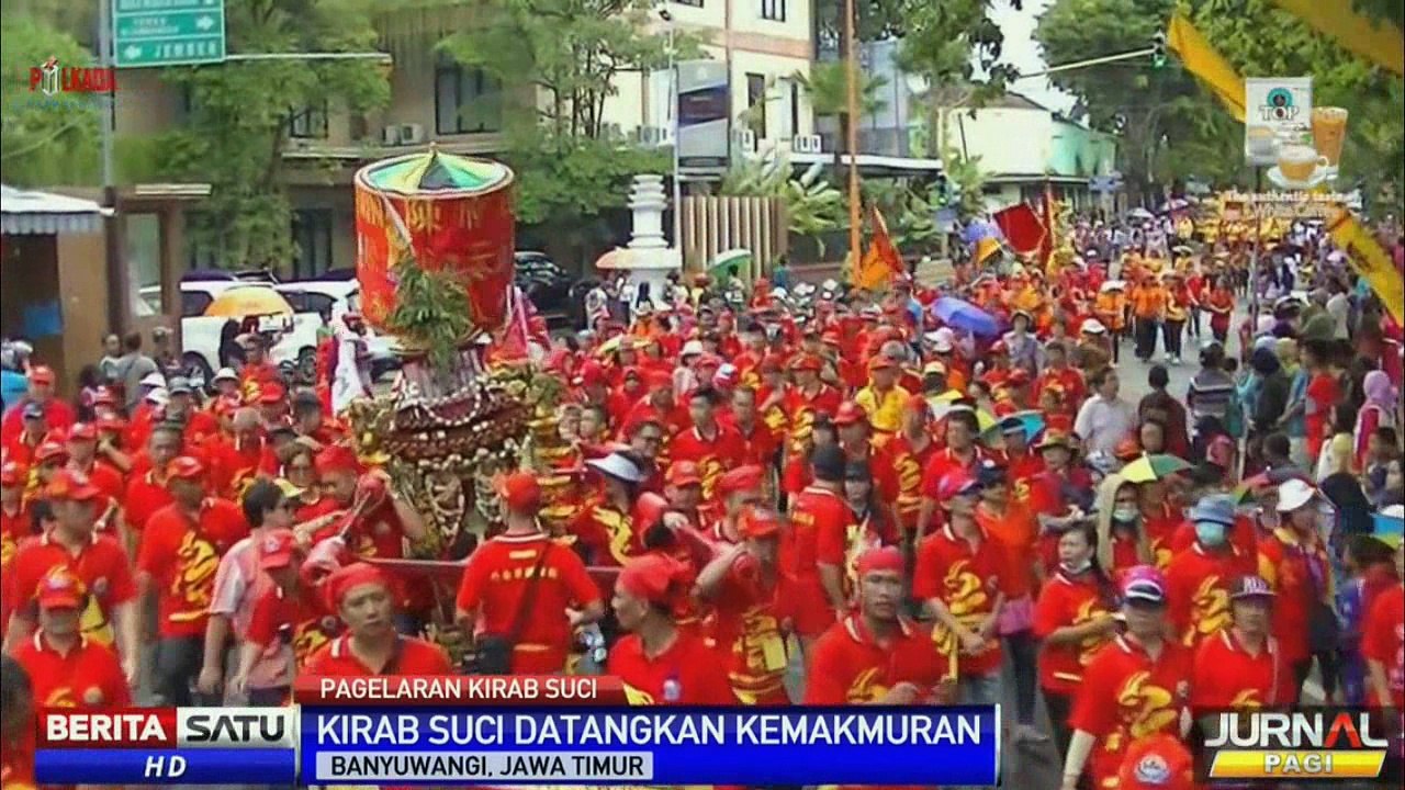 Kirab Suci Barongsai di Banyuwangi
