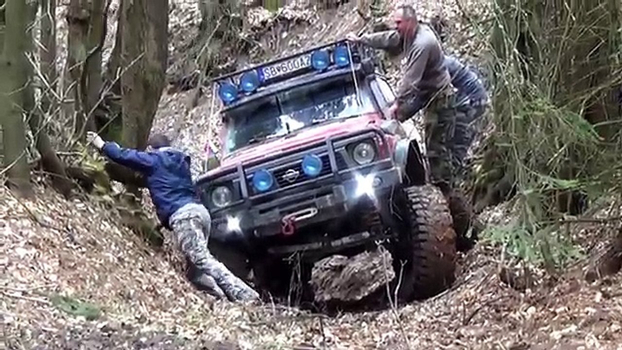 Trial Off Road 4x4 (Patrol GR) vs (Vitara) vs (Pajero) HD