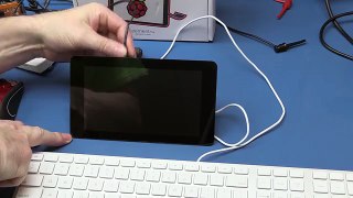 New Raspberry Pi 7 Touch Screen LCD - test with Raspbian 1.5.0