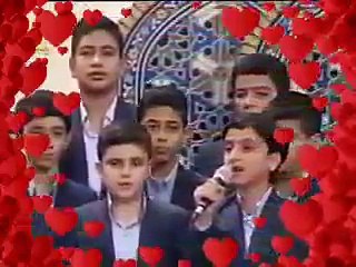 2 منٹ سے کم وقت نکالیں اور اس خوبصورت اجتماعی تلاوت سے شرف یاب ہوں