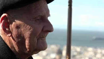Why did Huseyin return to his home in Greece 92 years later?