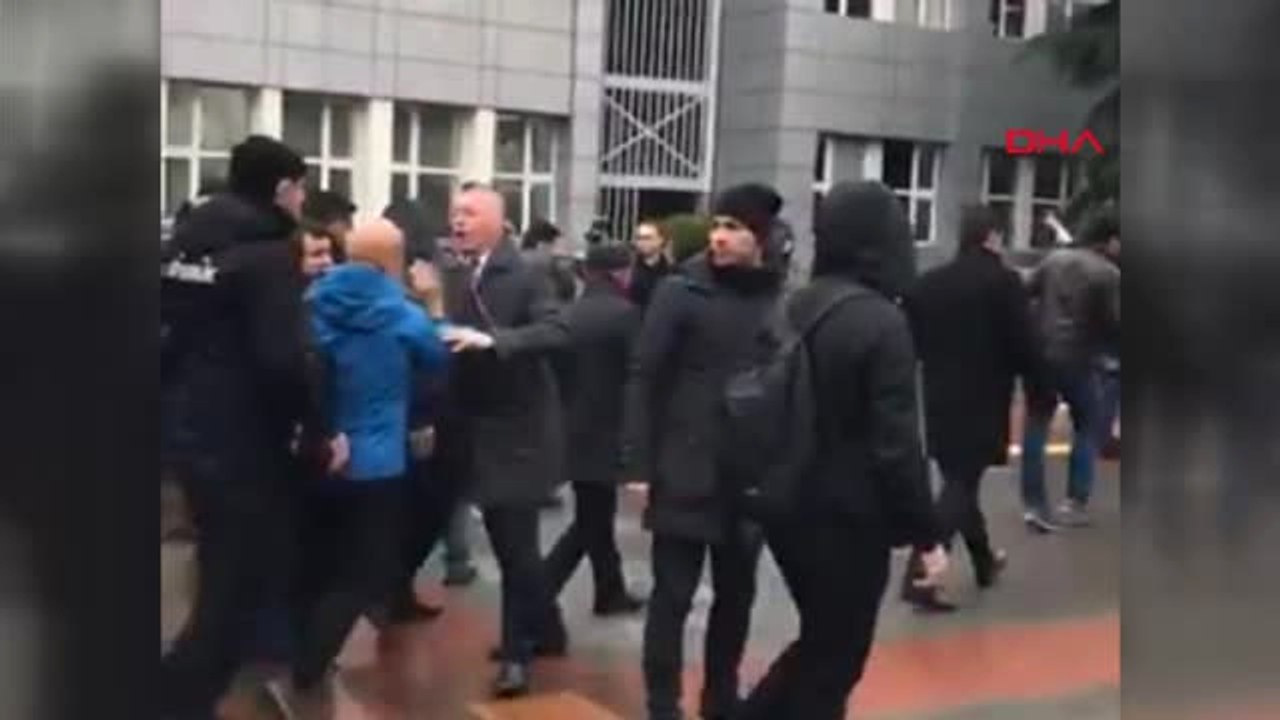 Boğaziçi Üniversitesi'nde Polis Müdahalesi 8 Gözaltı