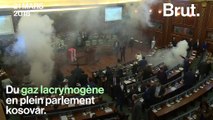 Jets de gaz lacrymogènes au Parlement kosovar