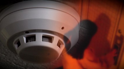 "화재경보기가 몰카" 현관 비밀번호 알아내 절도 / YTN