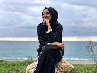 Takipçileri, Gelin Adayı Hanife'nin Evlenip Çocuk Yapmasını İstiyor